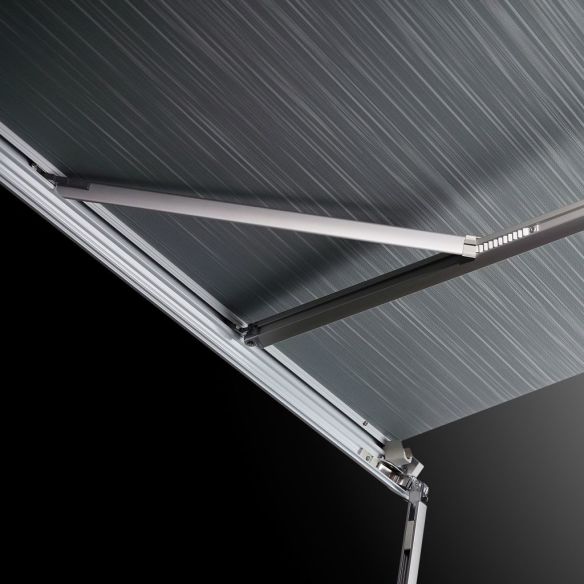 integrierte Spannarme ab Markisenlänge 4 m integrierte Spannarme ab Markisenlänge 4 m